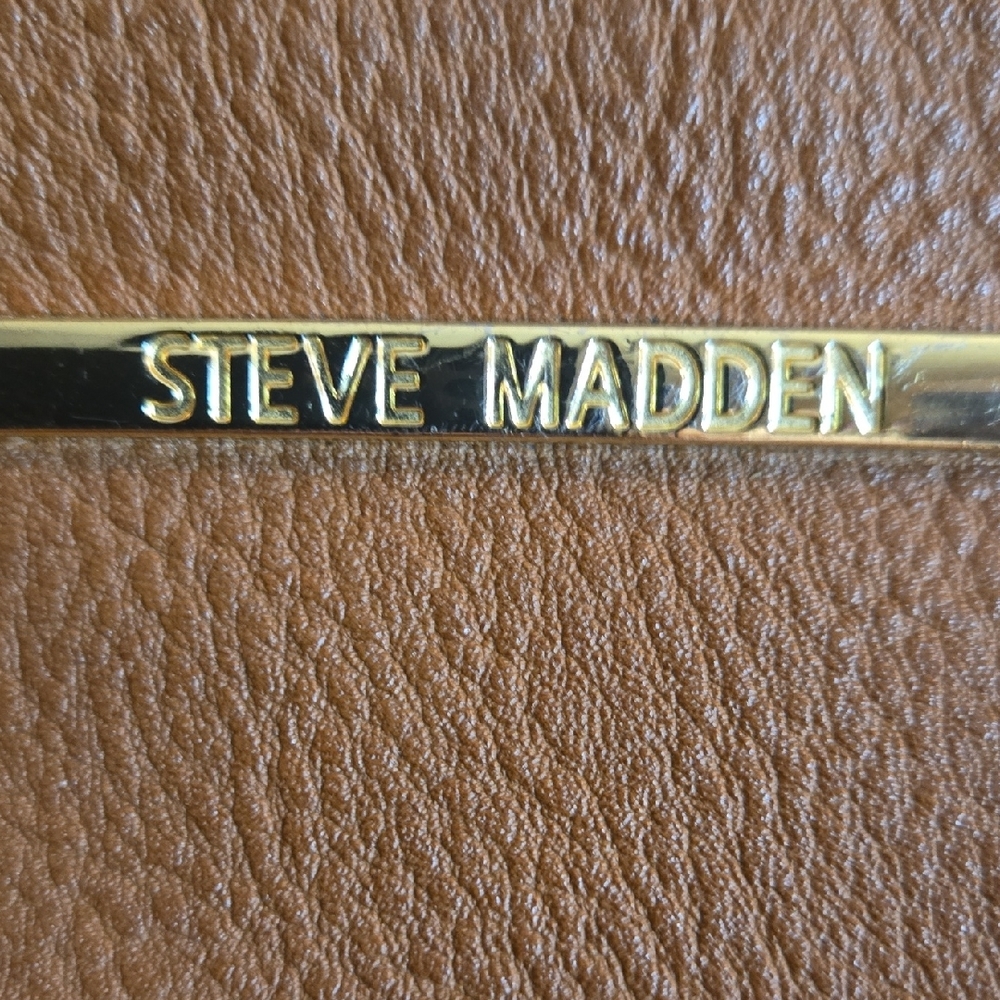 Steve Madden Tan Leatherette Chain-Accent Shoulder Bag - Picture 2 of 11